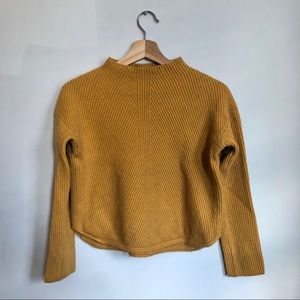 🌺2/$50🌺 Aritzia Babaton mock neck chunky sweater